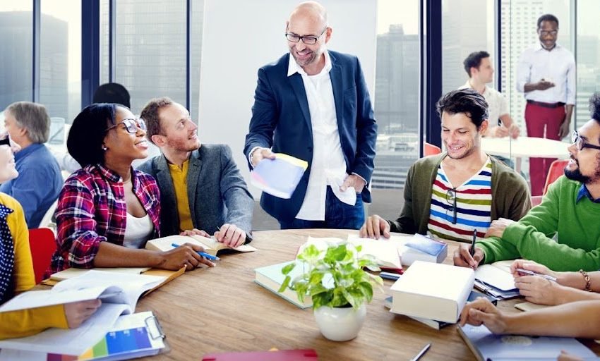  10 Clés pour Explorer les Schémas et Heuristiques de Décision et leurs Biais