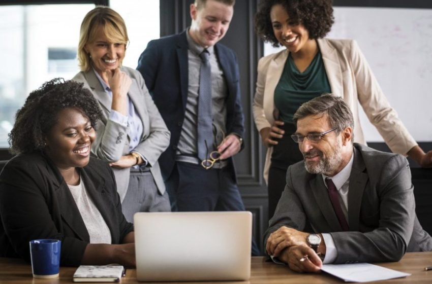 Comprendre la Dissonance Cognitive et ses Effets